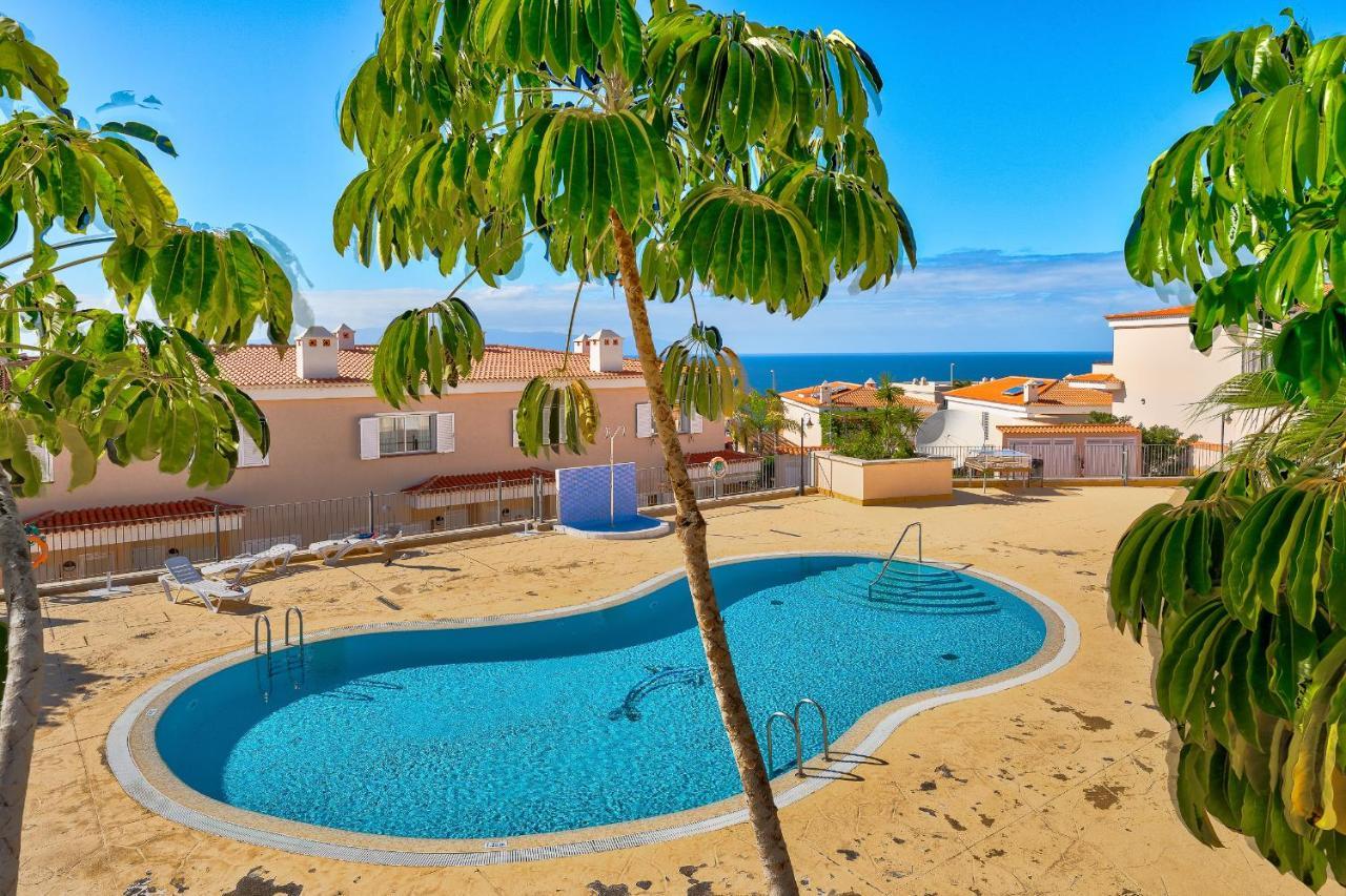 Modern Apartment With Large Terrasse, Bbq, Fast Wifi, 2 Pools Puerto de Santiago  Esterno foto